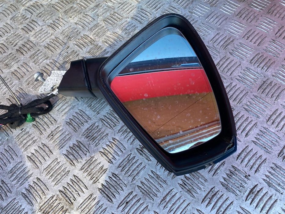 Зеркало праве Touareg CR 8H P5M Дзекало Туарег ЦР таурег СР