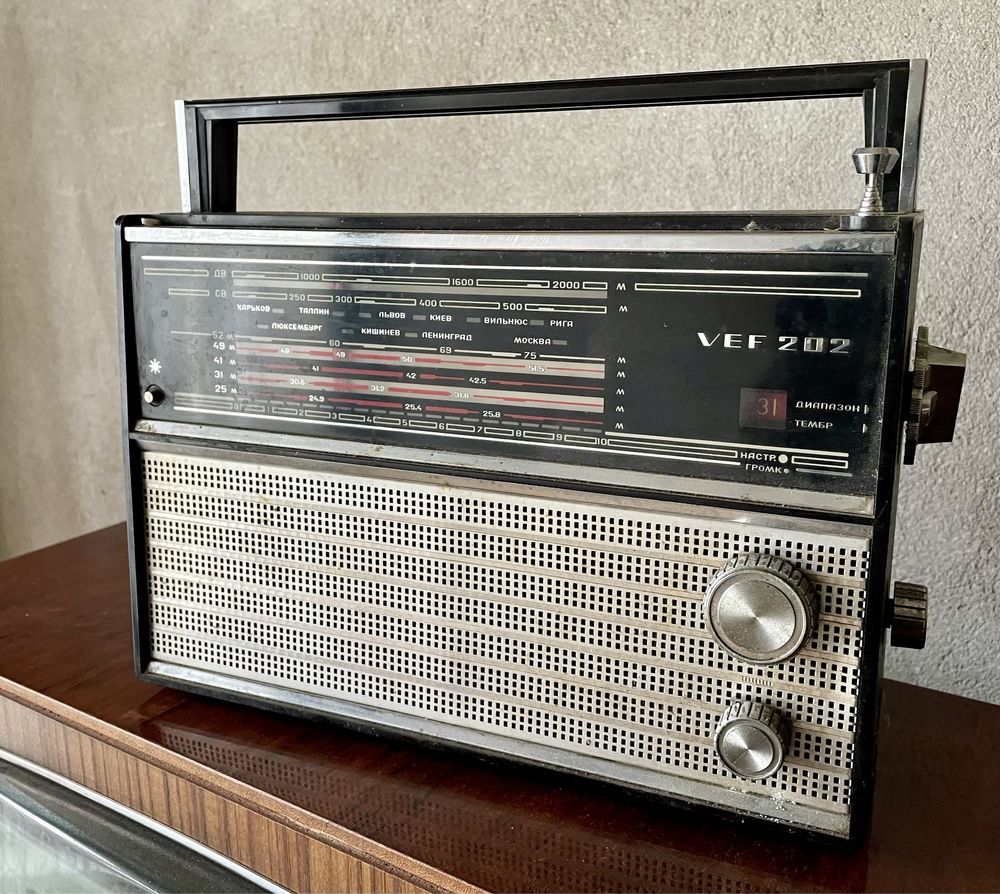 Radio Retro VEF 202