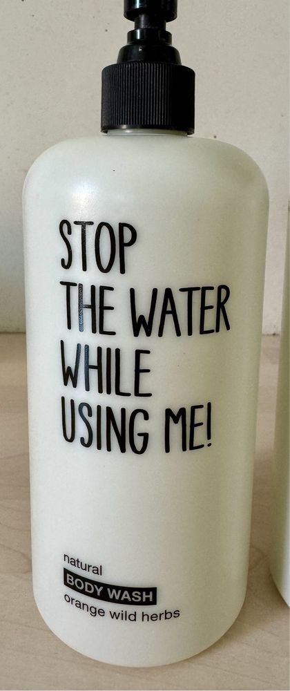 Stop The Water While Using Me: 2 dozowniki: na mydło +żel pod prysznic