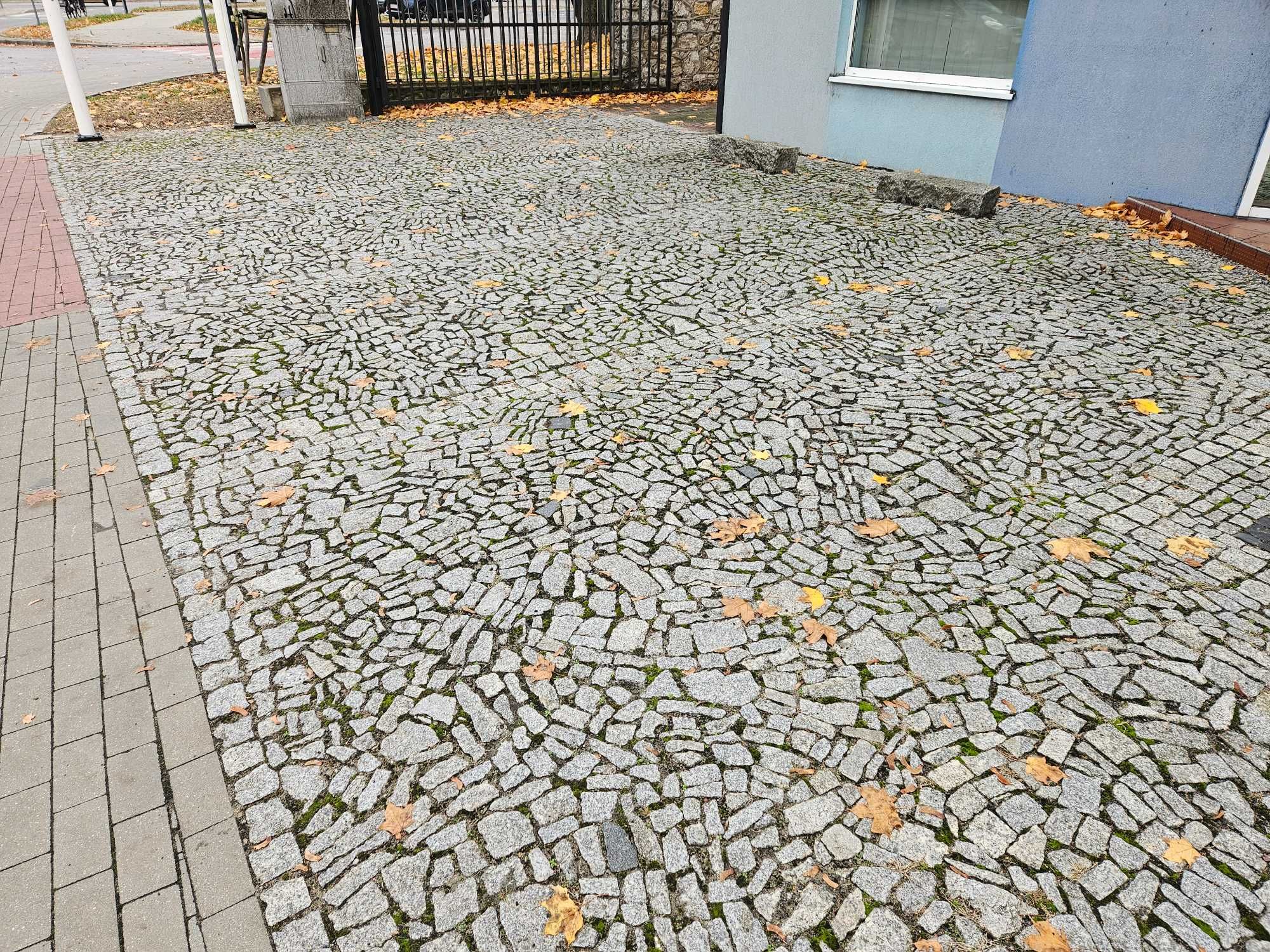 Kostka granitowa brukowa nieregularna (różne rozmiary)
