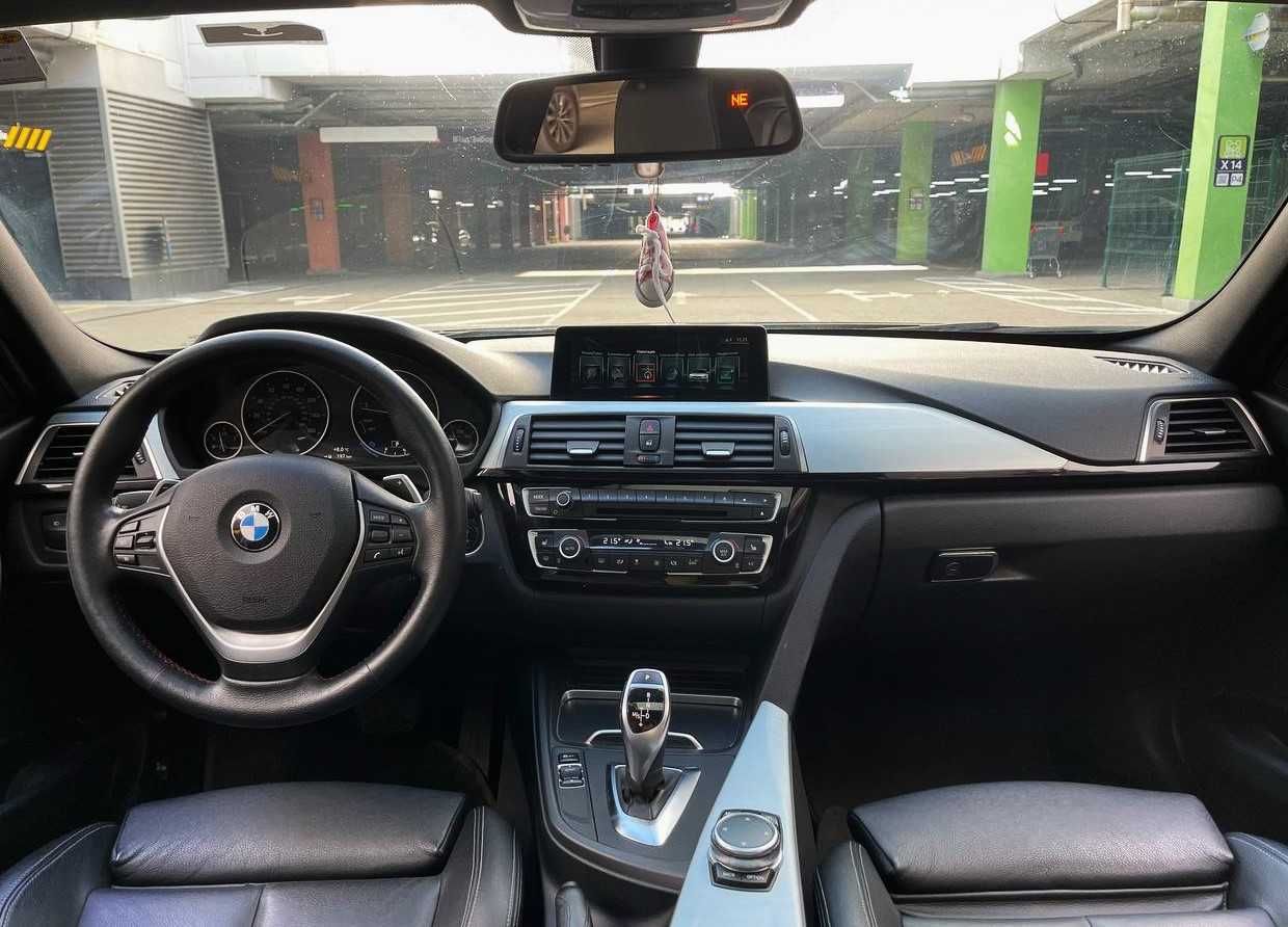 Продається BMW 328i xDrive 2016 року - Можлива розстрочка