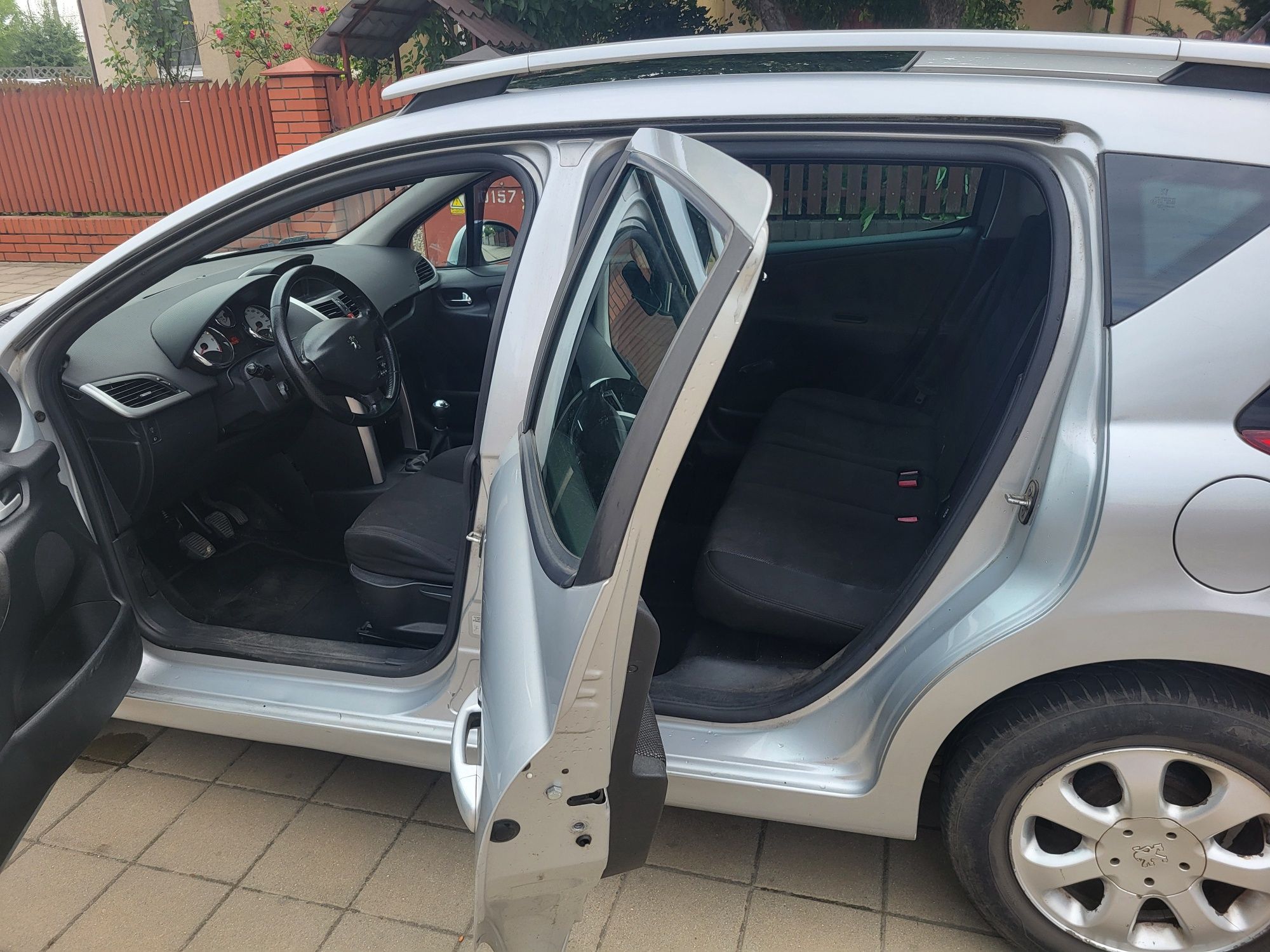 Peugeot 207SW 1.6 Hdi