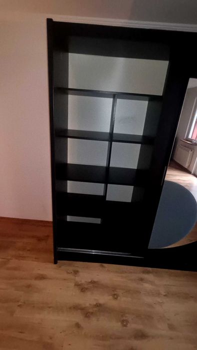 Szafa używana duża czarna