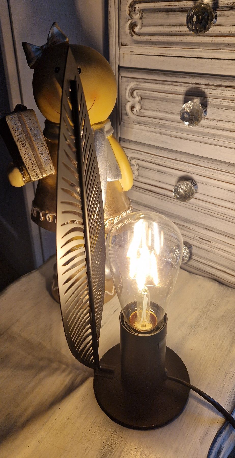 Lampka stołowa Liść matowa czerń glamour home dekoracja