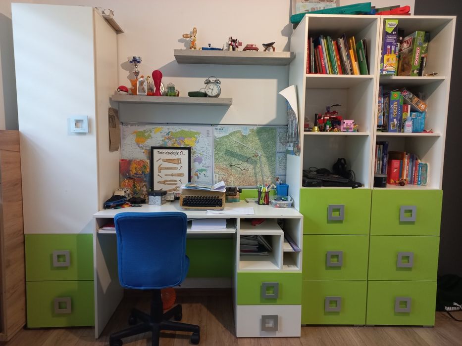 Meble dziecięce zestaw z biurkiem