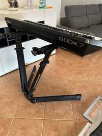 Yamaha MODX7 com case e Saco