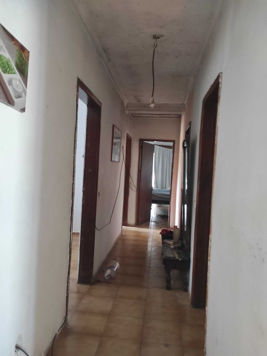 Apartamento t-3 ou 4 assoalhadas