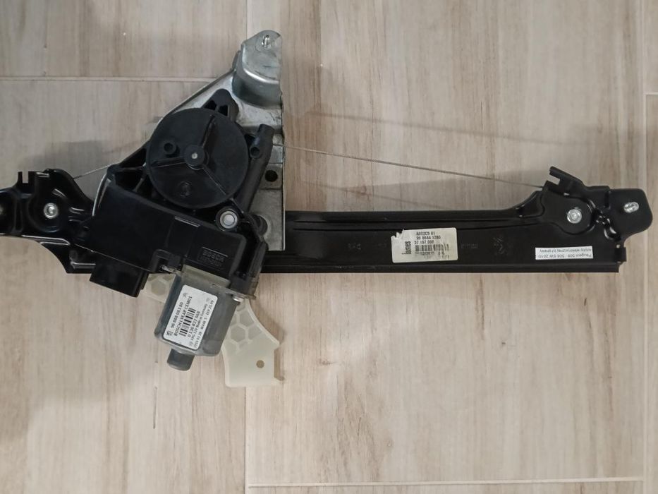 Mechanizm podnoszenia szyby tył prawy. Peugeot 508