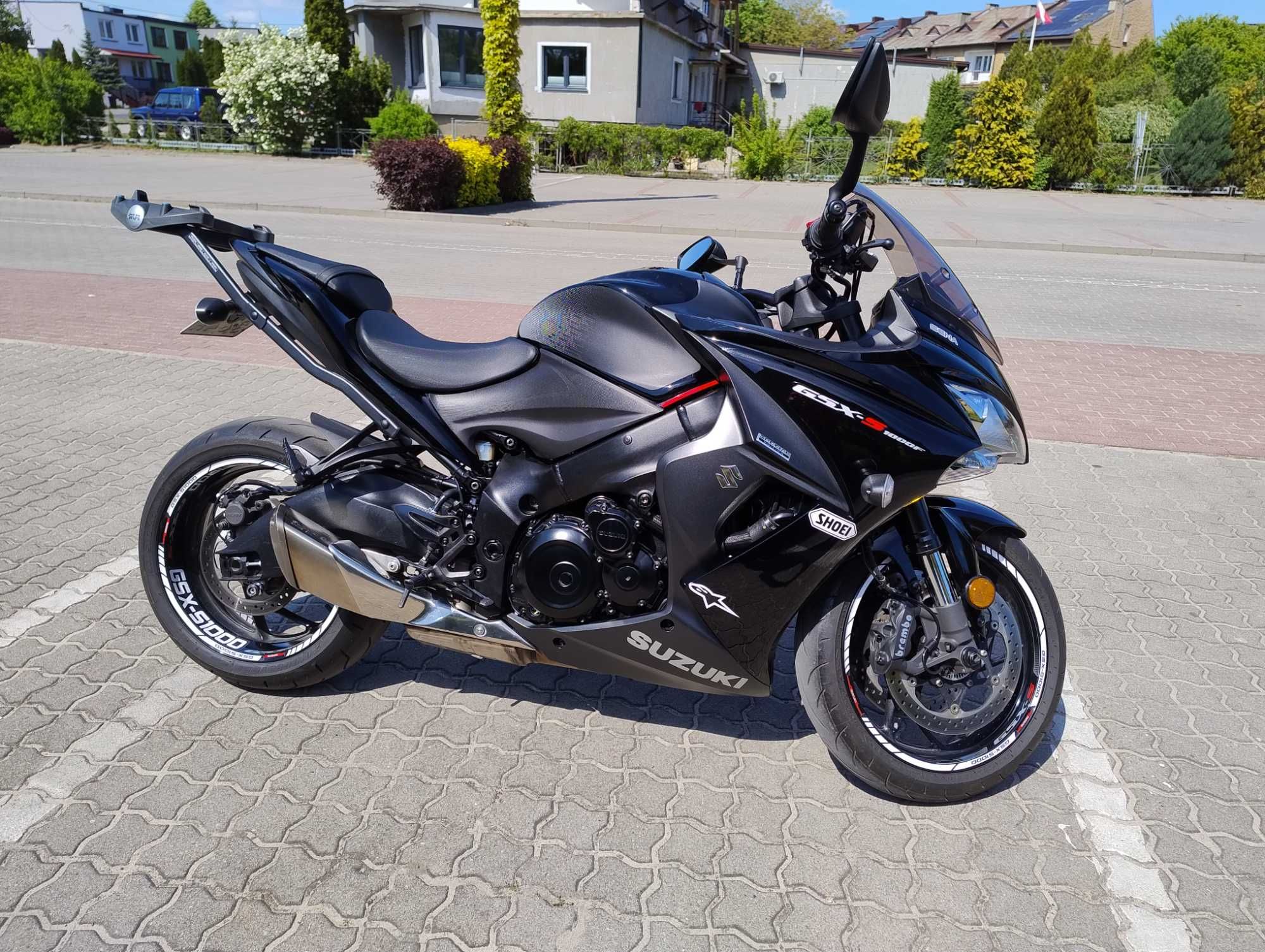 Suzuki gsxs 1000f