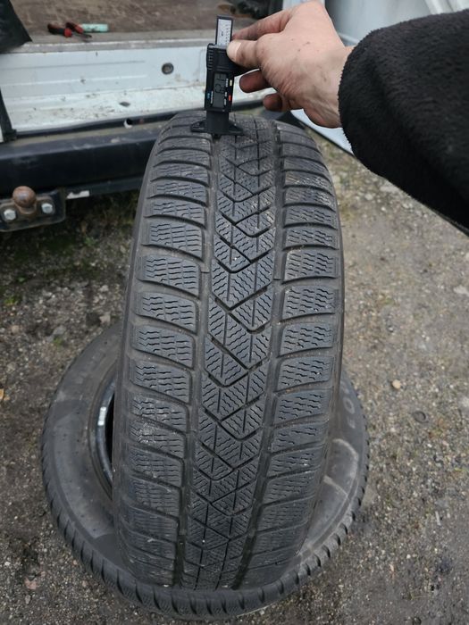2x Opony Zimowe Pirelli sottozero 3 225/60R18