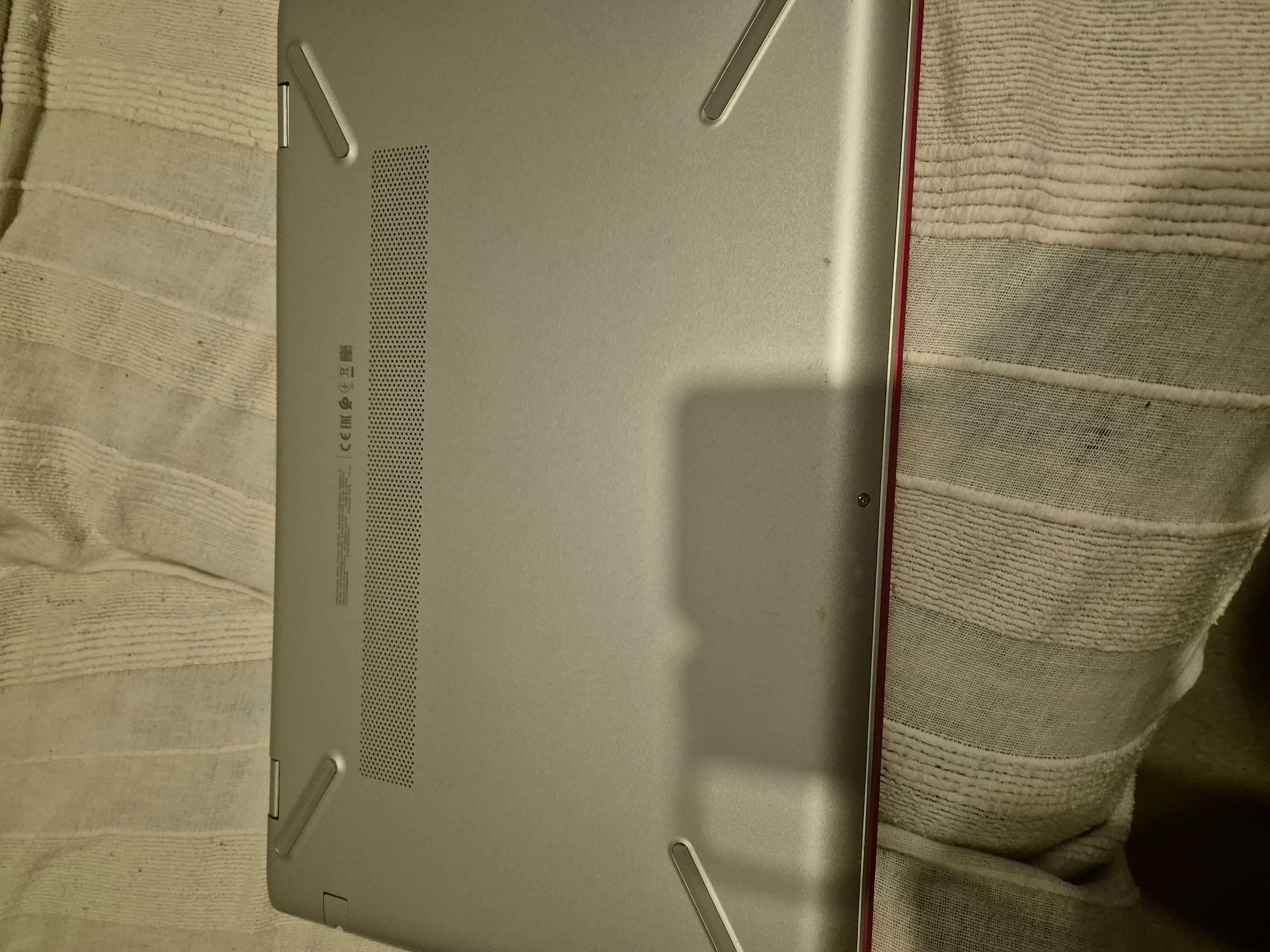 HP 15-CC504, processador i7-7500U, dois discos SSD 256 e sata 500gb