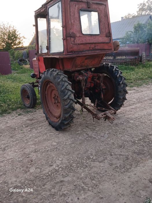 Продам трактор Т25