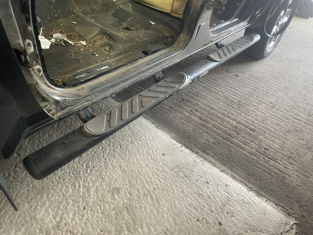 Підніжки подножки пороги Nissan Navara D40 Pathfinder R51 накладки
