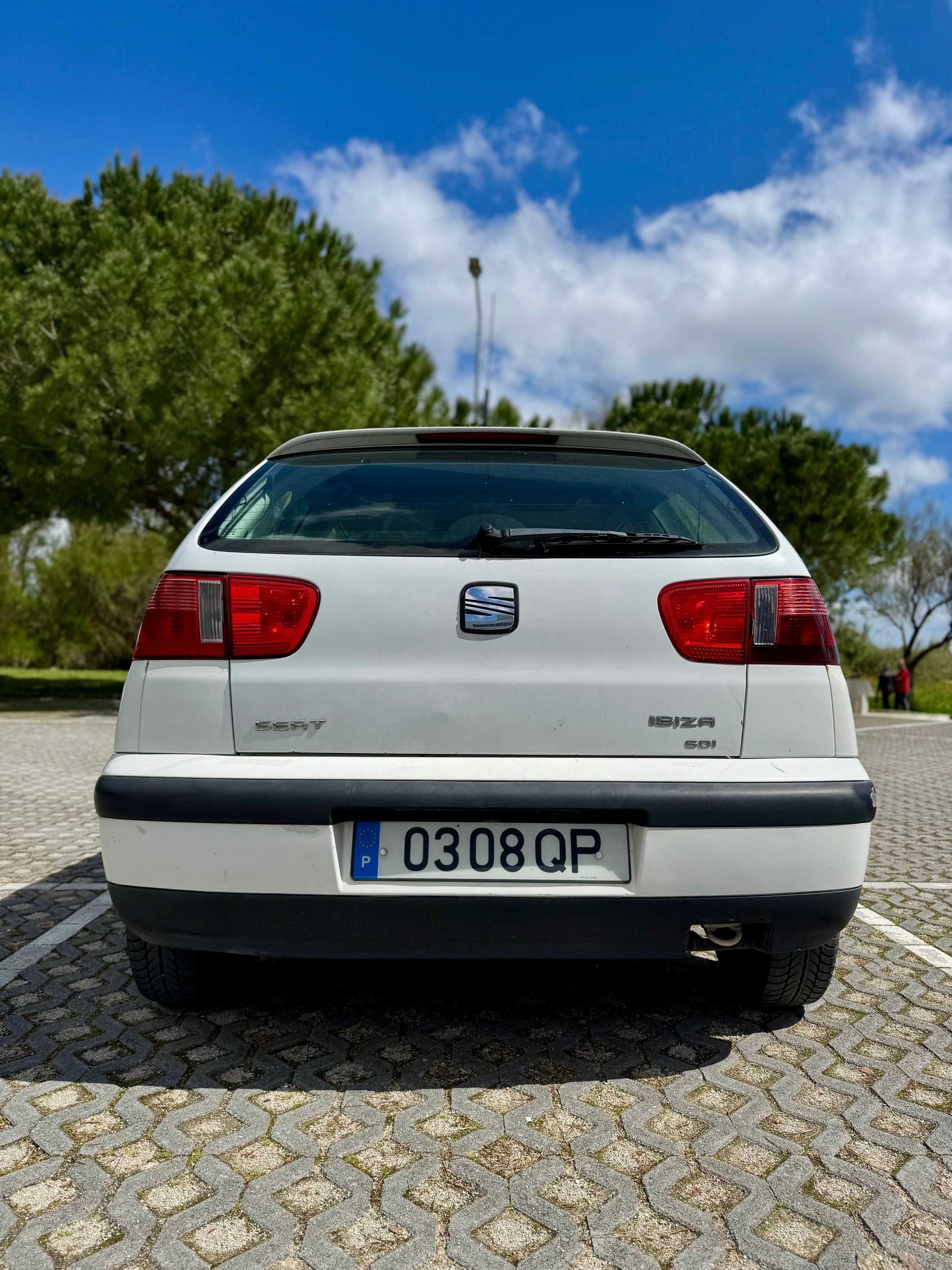 Seat Ibiza Branco Negociável