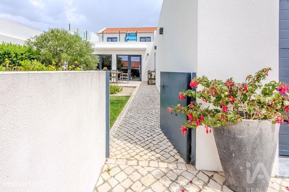 Casa / Villa T4 em A dos Cunhados e Maceira de 165,00 m2