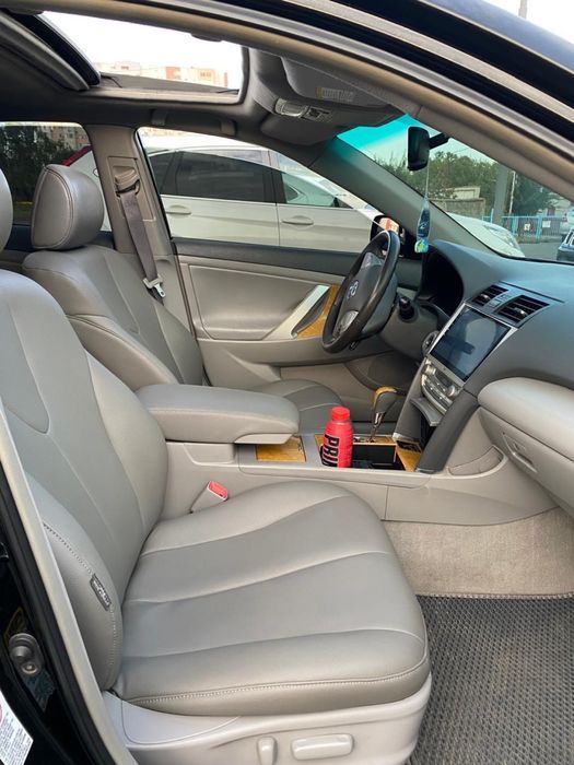 Продам обслуженую камри