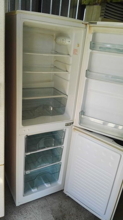 Solidna lodówka niemieckiej marki Exquisit, 145 litrów pojemności