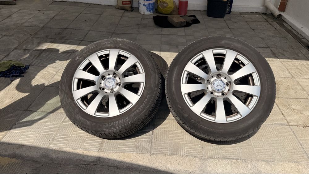 Jantes originais Mercedes R16 com pneus novos