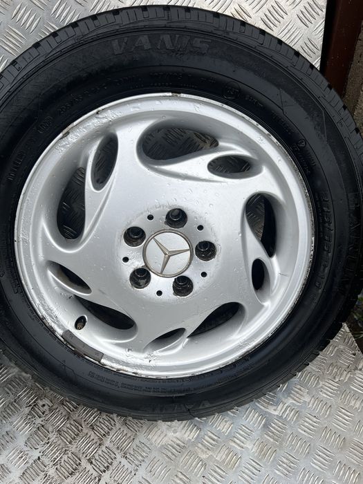 Felgi Aluminiowe z Oponami zimowymi 205/65R16C Mercedes Vito W638