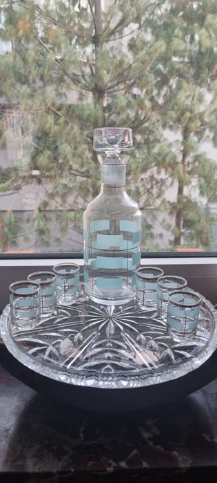 Karafka i  6 kieliszków