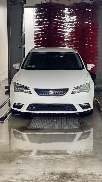 Seat Leon 1.6 TDI 110KM • Full LED • Navi • 2 komplety opon • Zamiana