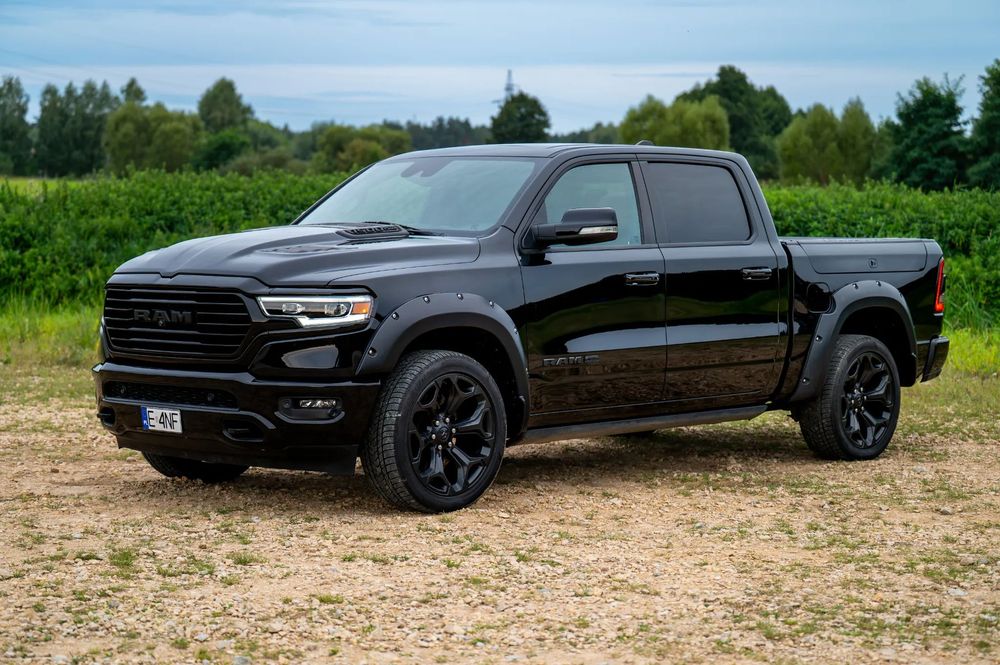 RAM 1500 Longhorn Crew Cab 4x4 Limitowana Wersja Pneumatyka Gaz