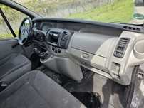 Kokpit konsola deska rozdzielcza poduszki sensor airbag Opel Vivaro