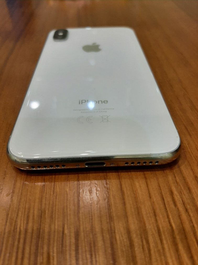 iPhone X , в отличном состоянии.