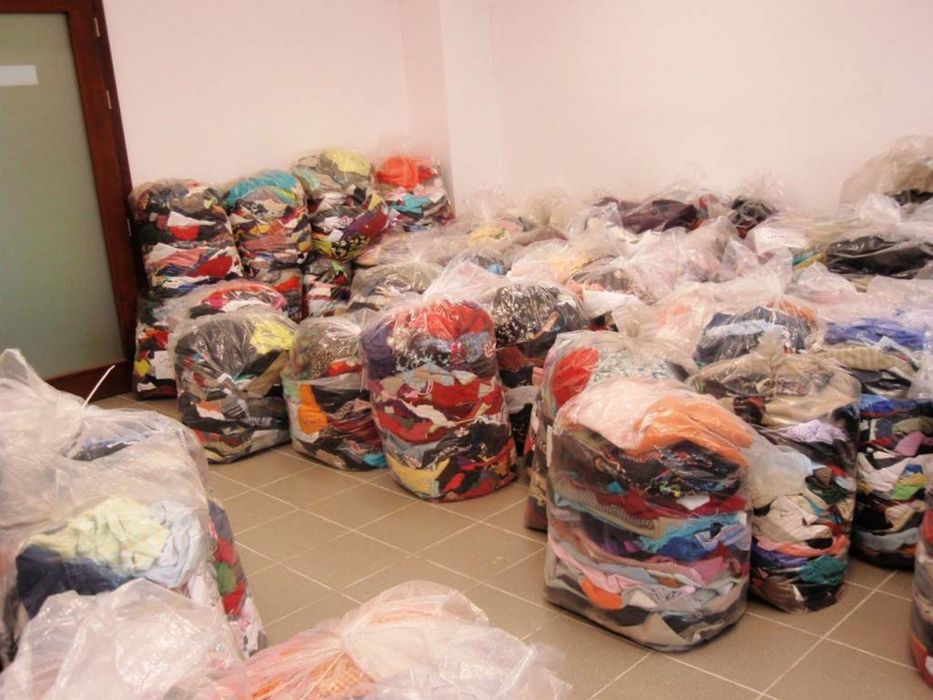 Odziez uzywana SORTOWANA HURT/ 5zl sztuka/ tanio