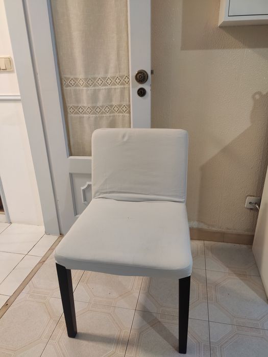 Cadeiras com capa amovível