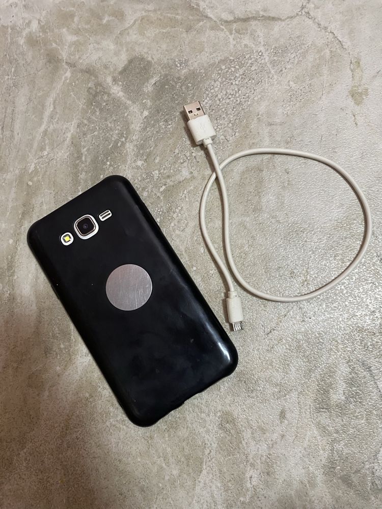 Телефон Samsung Galaxy j5, смартфон