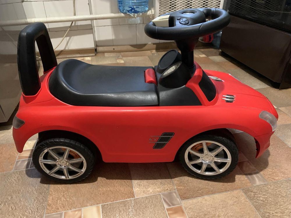 Детская машина для прогулок/толокар Mercedes