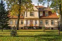 Dworek Gulczewko – pokoje i apartamenty pracownicze blisko Wrześni