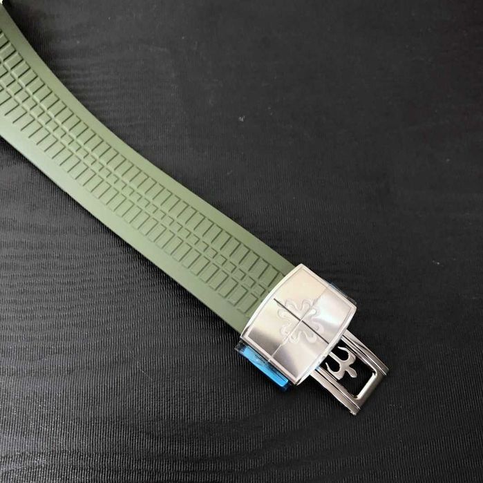 Relógio Patek Philippe Aquanaut 5168G-010 com Data