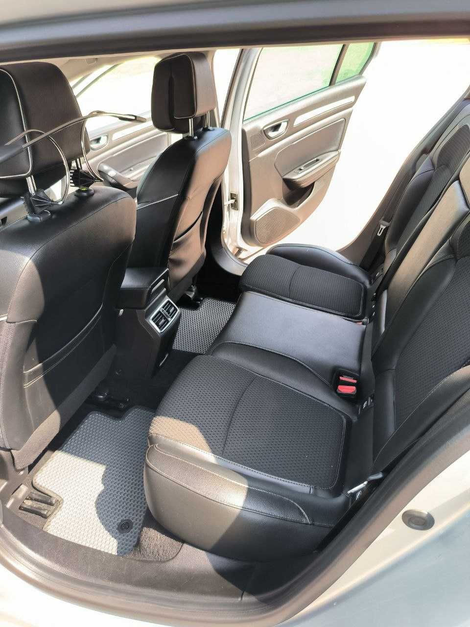 Renault Megane BOSE