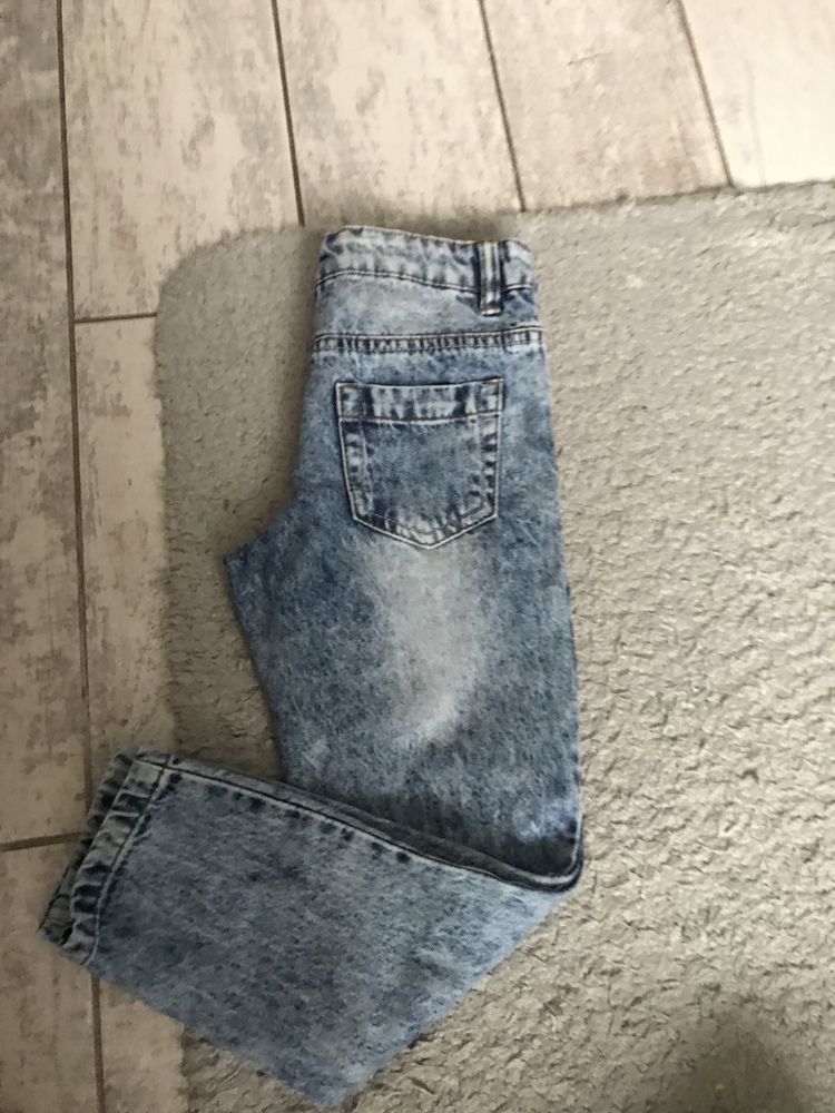 Spodnie jeans z dziurami dla dziewczynk rozm 116 cm