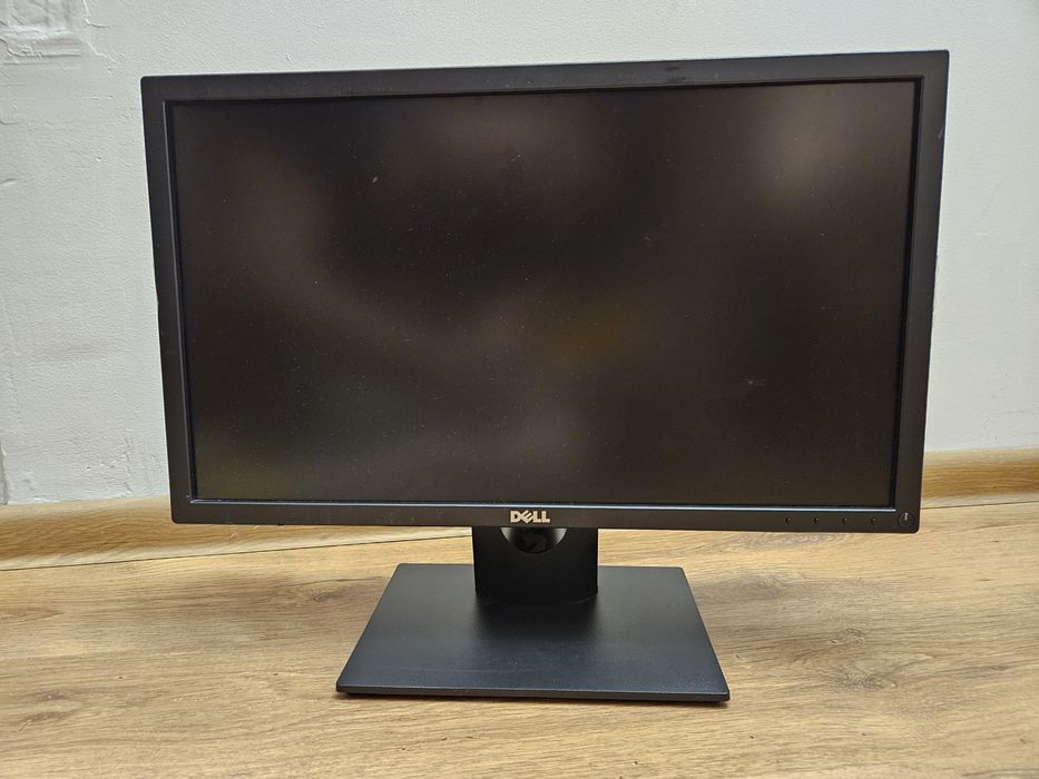 22" Dell E2216H 1080p