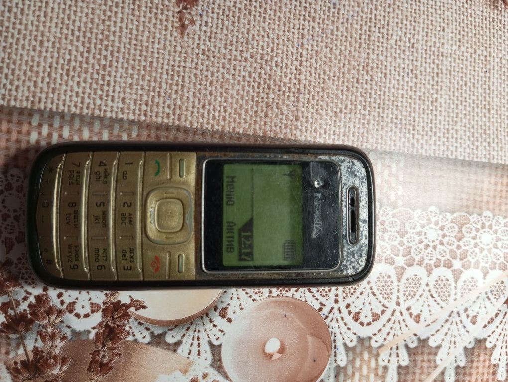 Мобильный телефон Nokia 1200