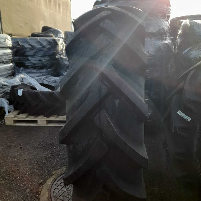 Opona 18.4-34 14PR TT RGX EarthPro-45 153A8 Galaxy