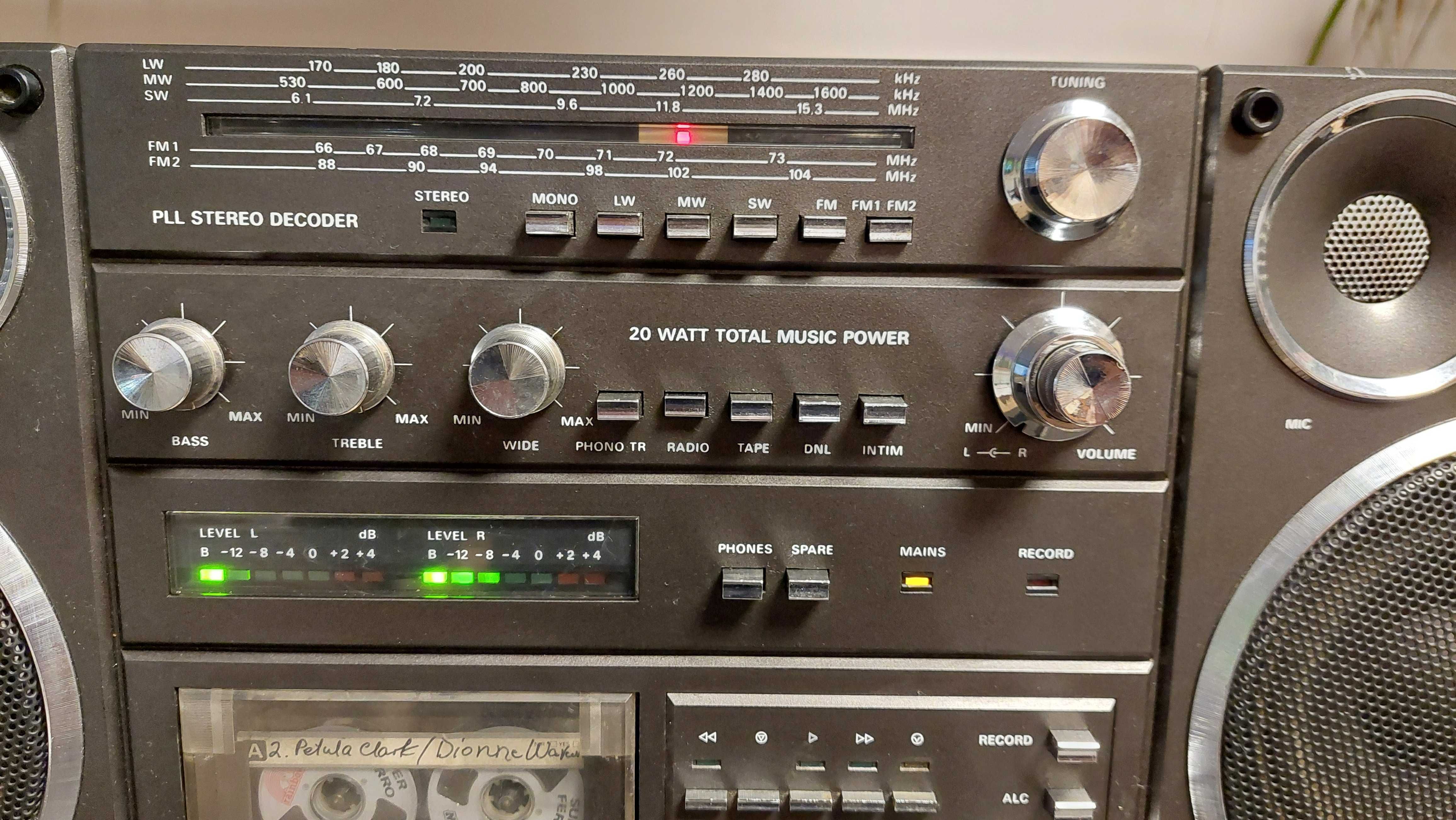 Radiomagnetofon CONDOR RM 820 S-cena do negocjacji