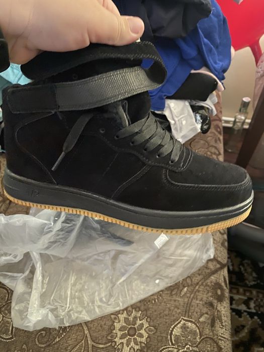 Натуральні зимові утеплені черевики