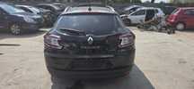 RENAULT MEGANE III NV676 kombi zderzak tył srodek dół dokładka