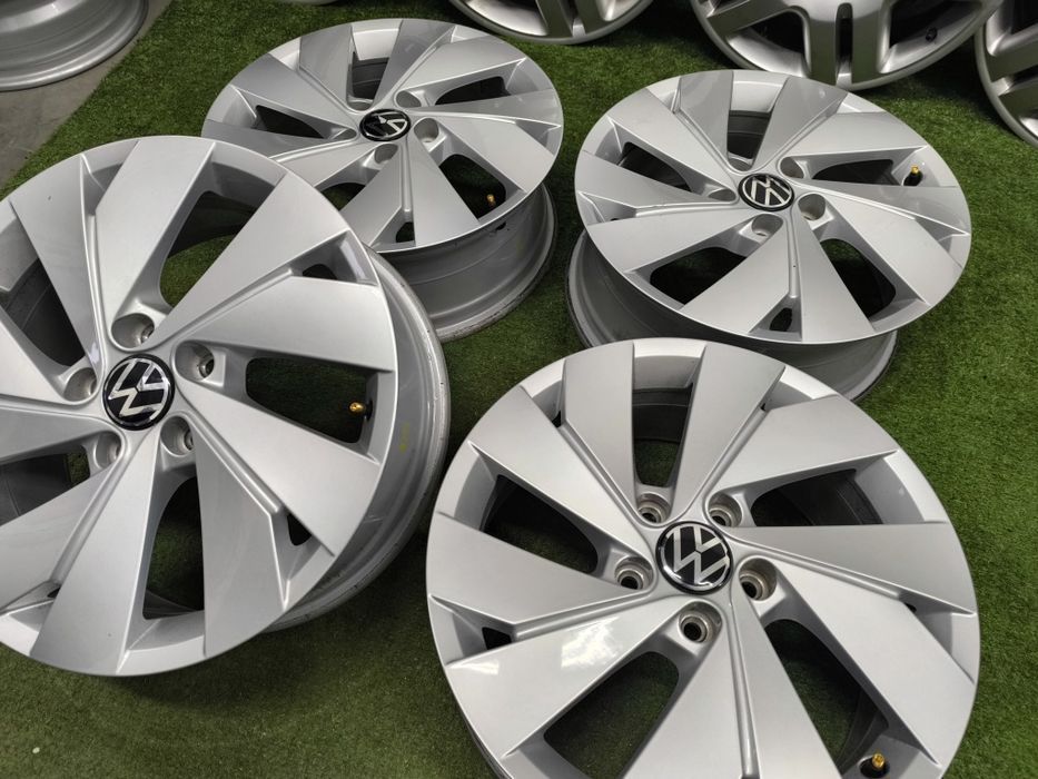 17" felgi 5x112 et46 VW Golf 6 7 8 Touran Caddy Seat Skoda Audi a3 GTI