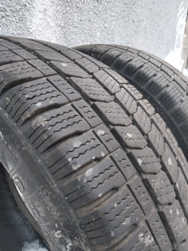 Dwie opony zimowe Kleber Transalp 2 235/65R16C bieżnik 7 mm