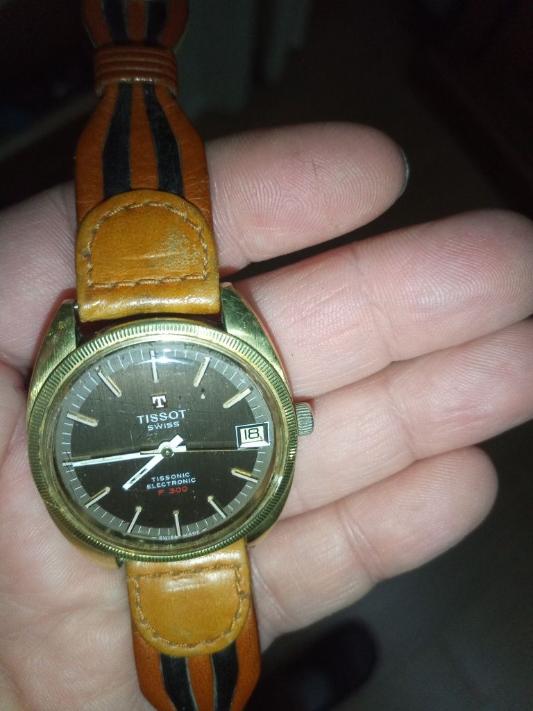 Relógio tissot F300