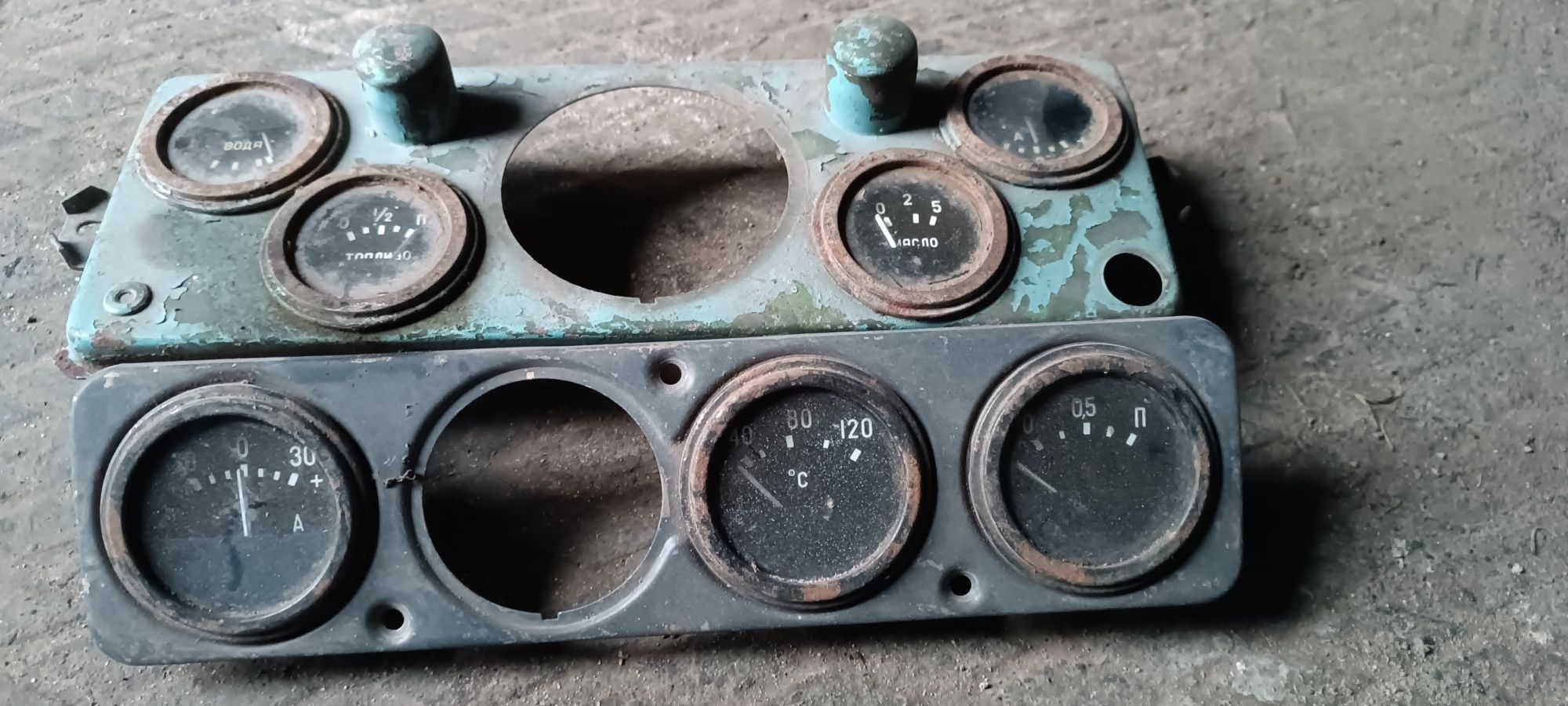 Панель приладів ГАЗ УАЗ
