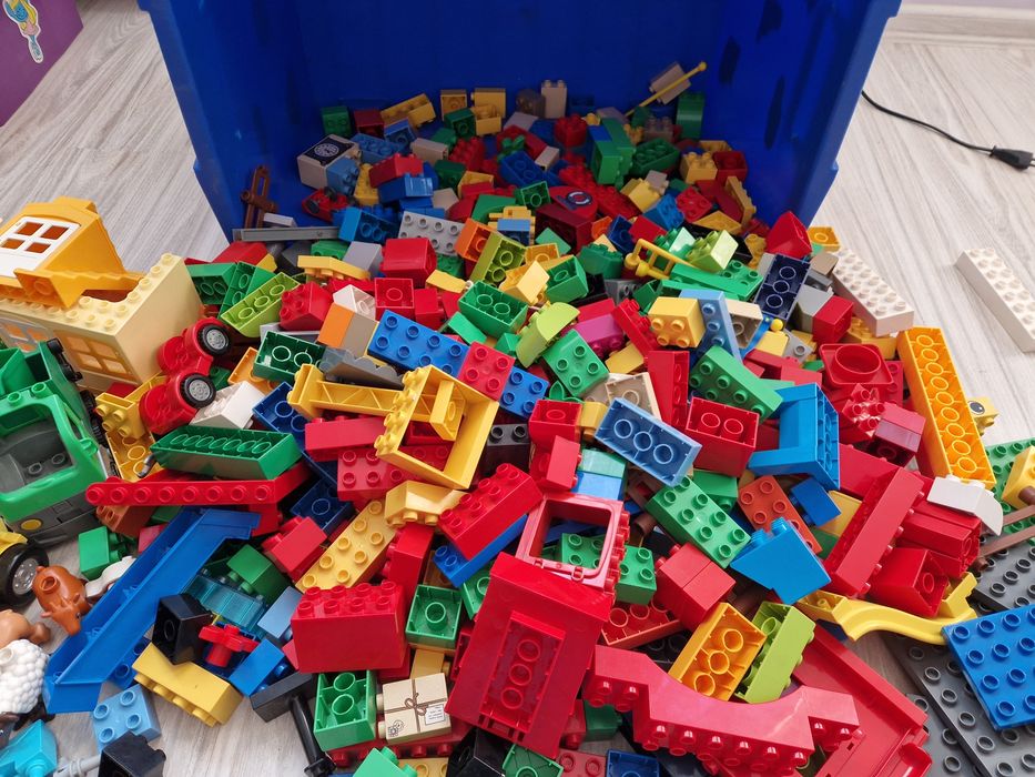Duzy zestaw klocków lego duplo ok 8.5 kg