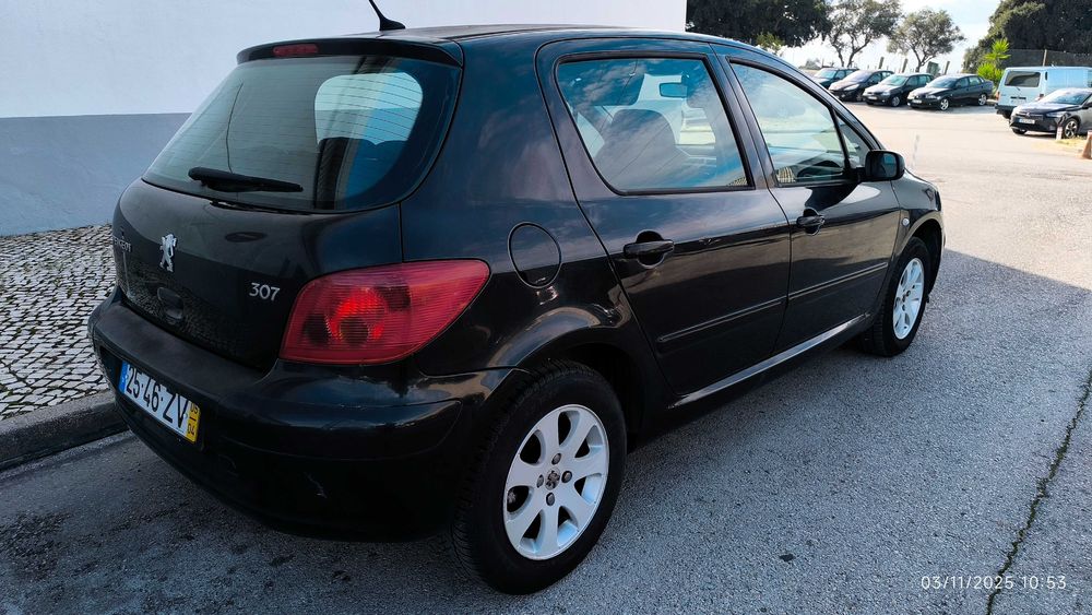 Peugeot 307 1.4 16V AC em muito bom estado geral