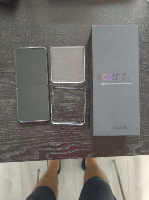 Motorola razr 50 ultra 12/512 ŚWIETNY STAN