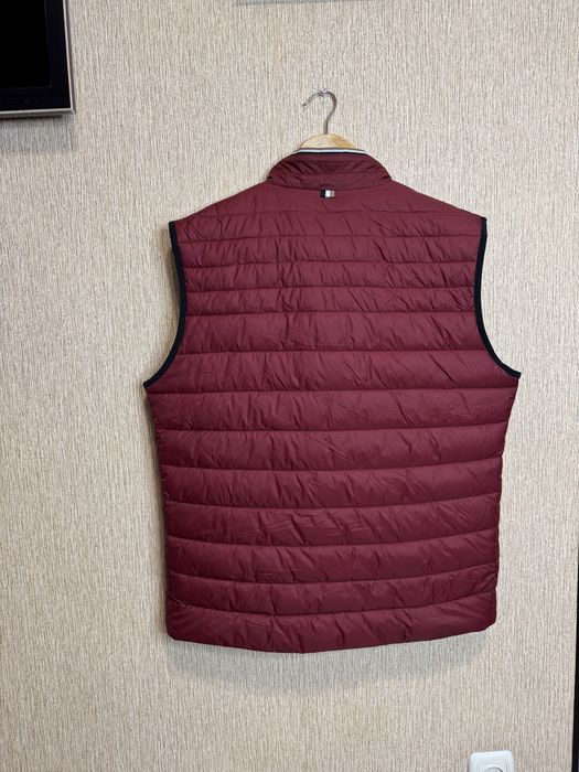 Чоловічий  жилет, безрукавка boss, hugo boss, оригінал